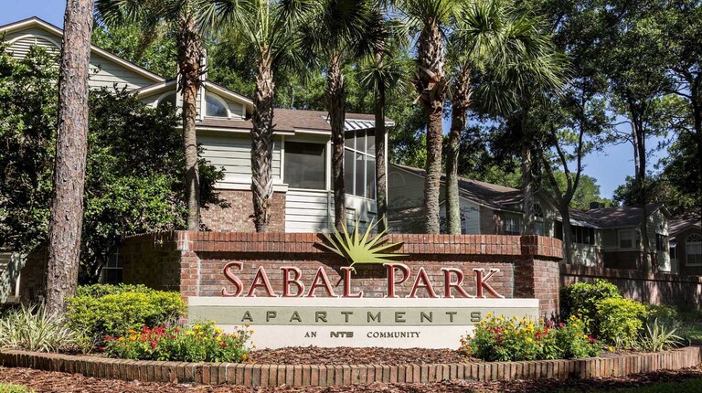 Welcome Home to Sabal Park!